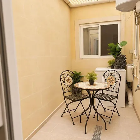 Vilhena House Walk To Valletta Holiday home *